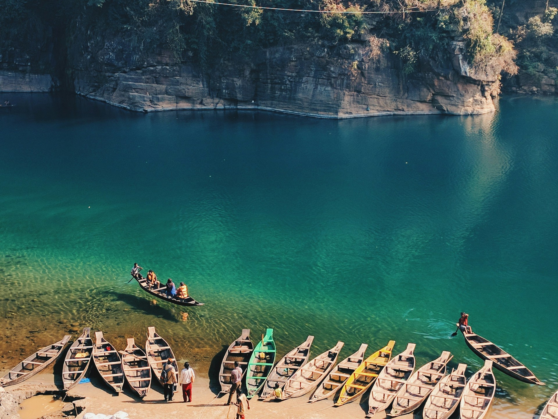 Dawki Travel Guide: Crystal Clear River & Border Experience | RedPanda ...